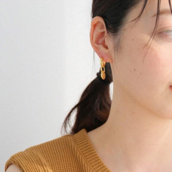 Maria Black Gold-Plated Avani 9 Huggie Hoop Earring New Retails $145 - Picture 9 of 9